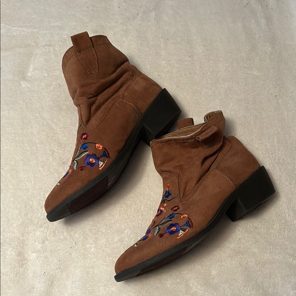 Mudd Brown Embroidered Ankle Booties - Picture 2 of 11